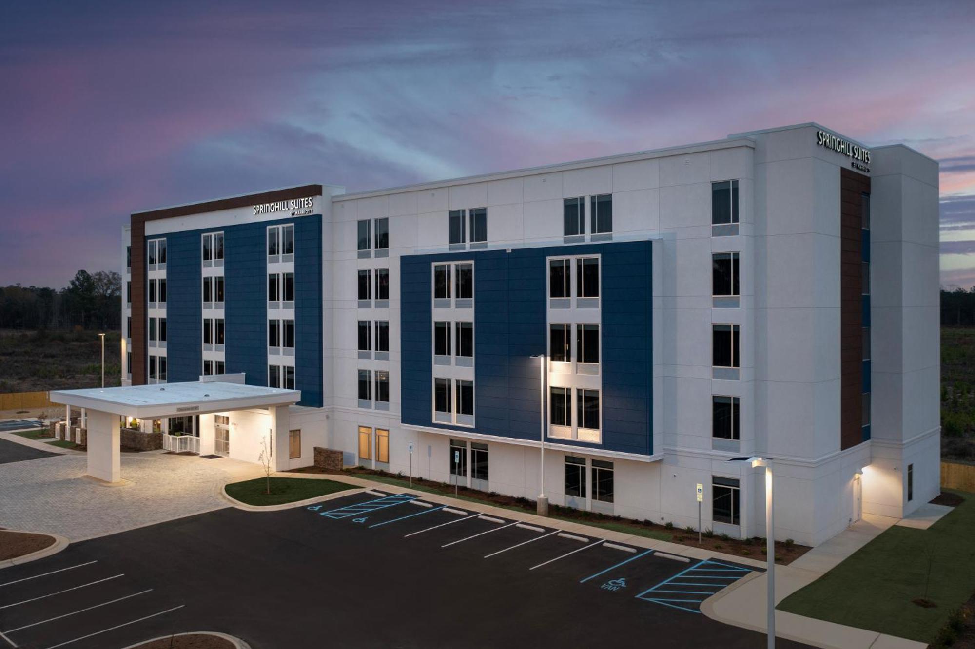 Springhill Suites By Marriott Fayetteville I-95 외부 사진